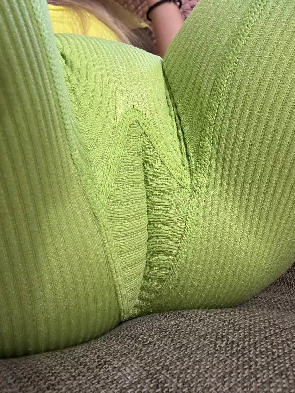 i love how tight my leggings are posted by Finelydeal783