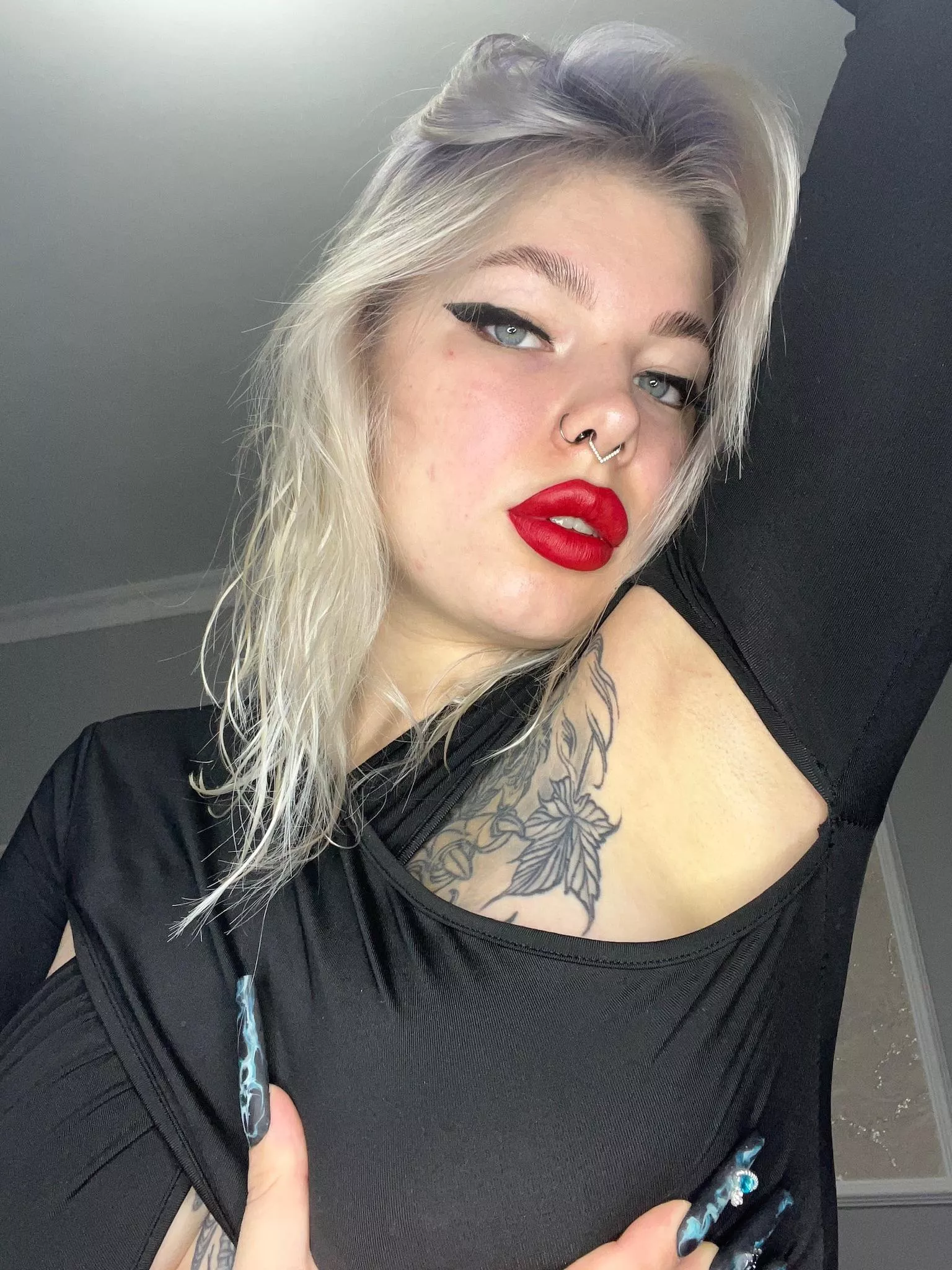 I love them shaved, do you? posted by justcallmepain