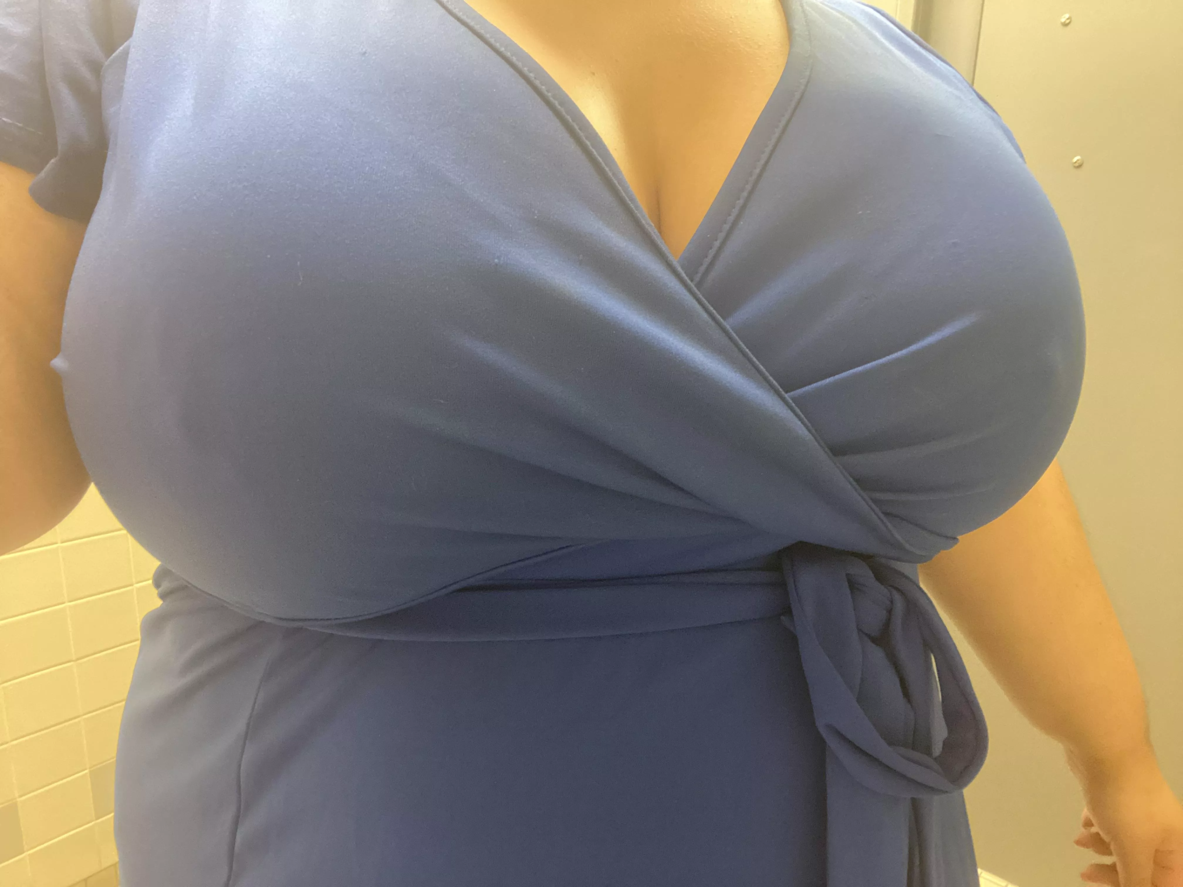 If I was your coworker would I catch your eye? posted by BBWCherry_4