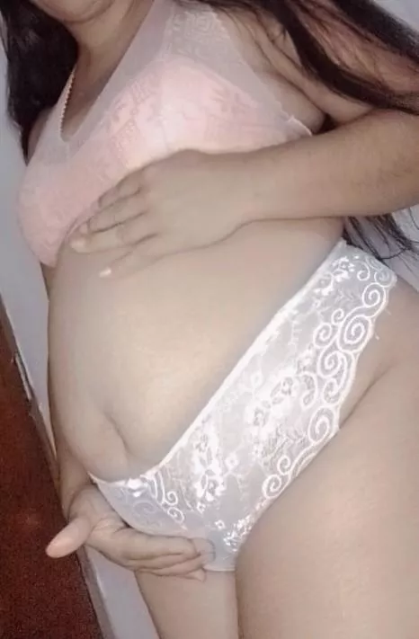 In love with my pregnancy 😍❤️ posted by camil15