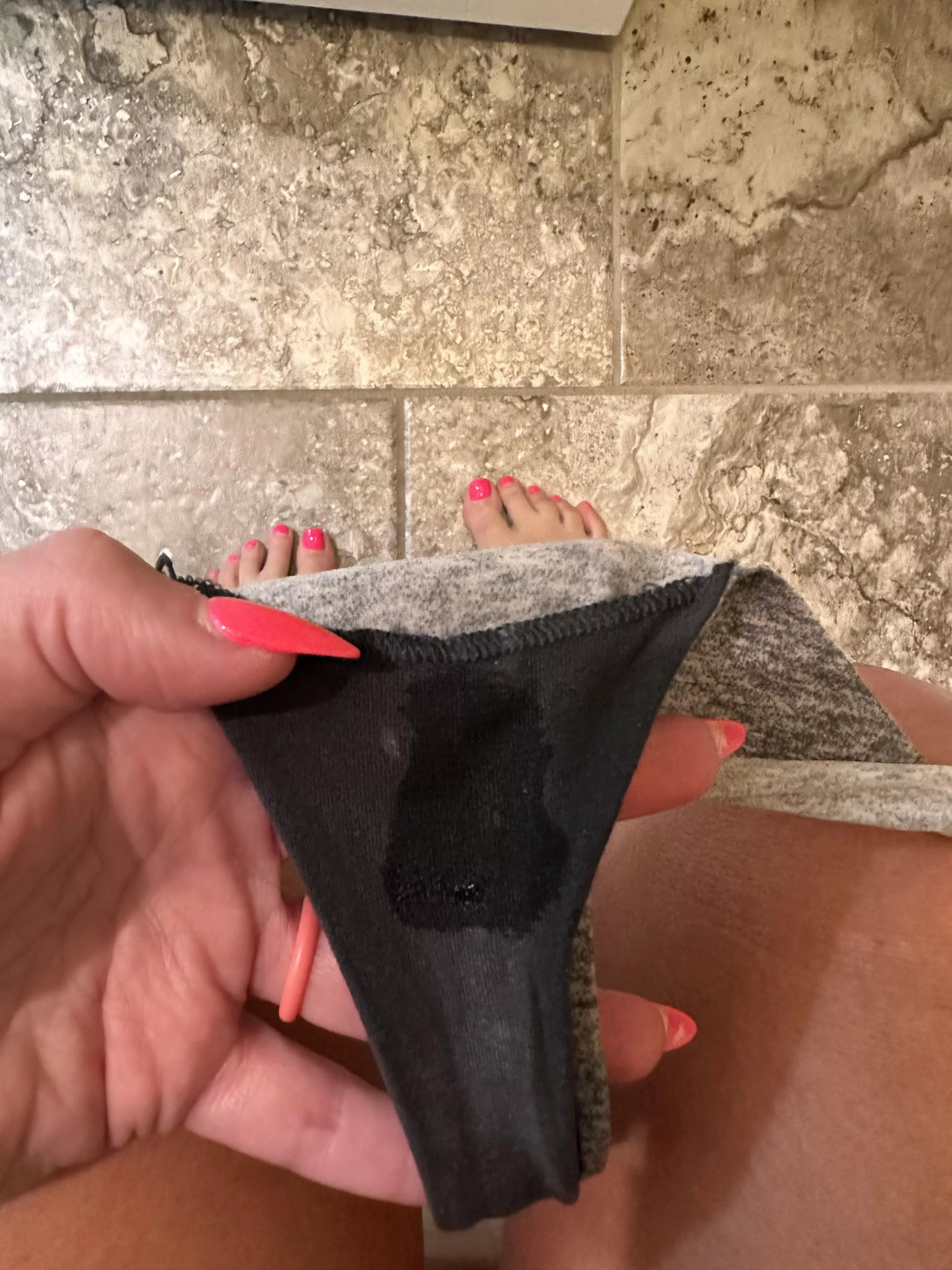 Inhale this scent and taste my nectar! posted by ktcoxx