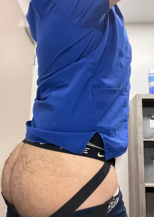 Is it Friday yet? by unpocojoto