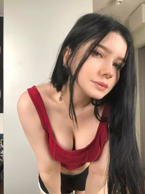 Just a 19 y/o that's wondering if you'd like to blow your load down her shirt by cyanidemapping