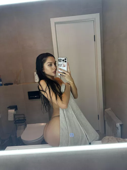 Let's share a shower together by Spinallygrass