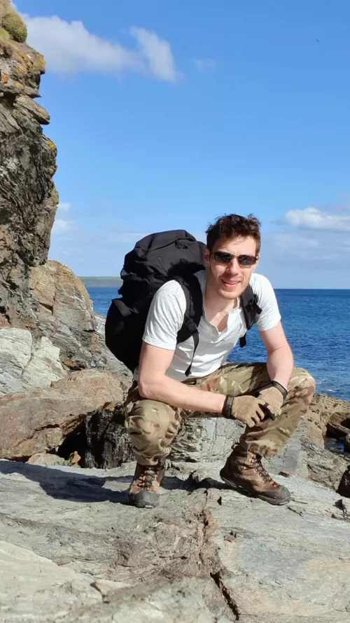 Rockhopping to a secluded little cove by AndrewCorvano