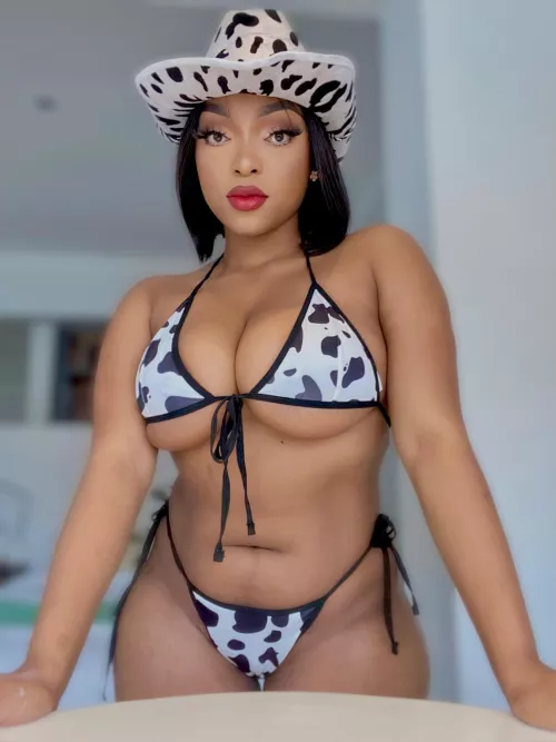 say hi if we’re fucking on the first date by sweet-candy_xx3