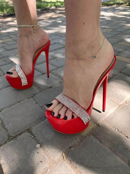 Sexy mules by missheels07