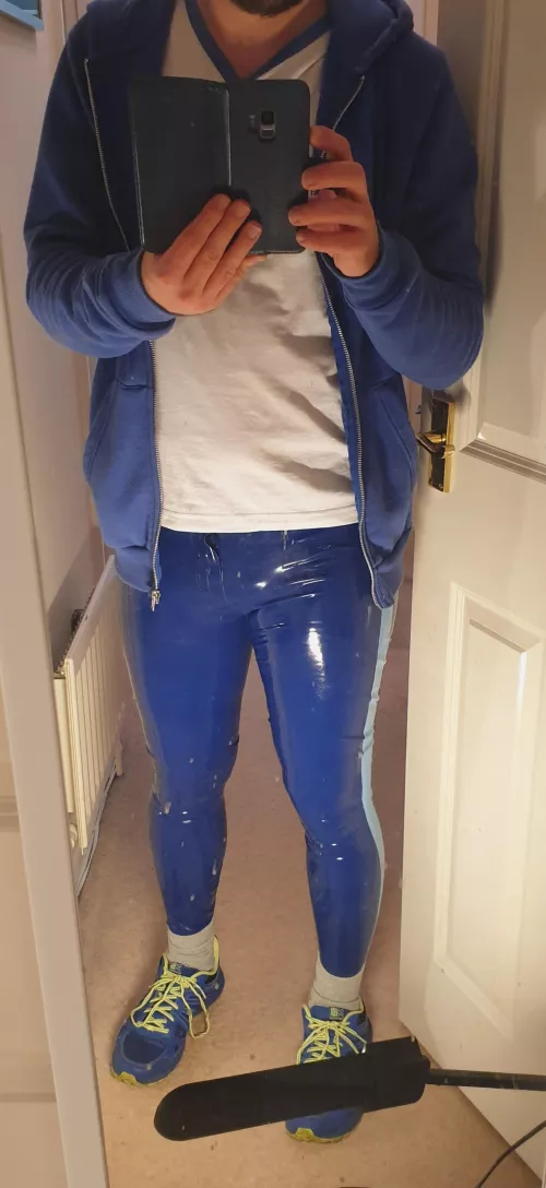 So tempted to go to a regular club like this... by lfyhdhv