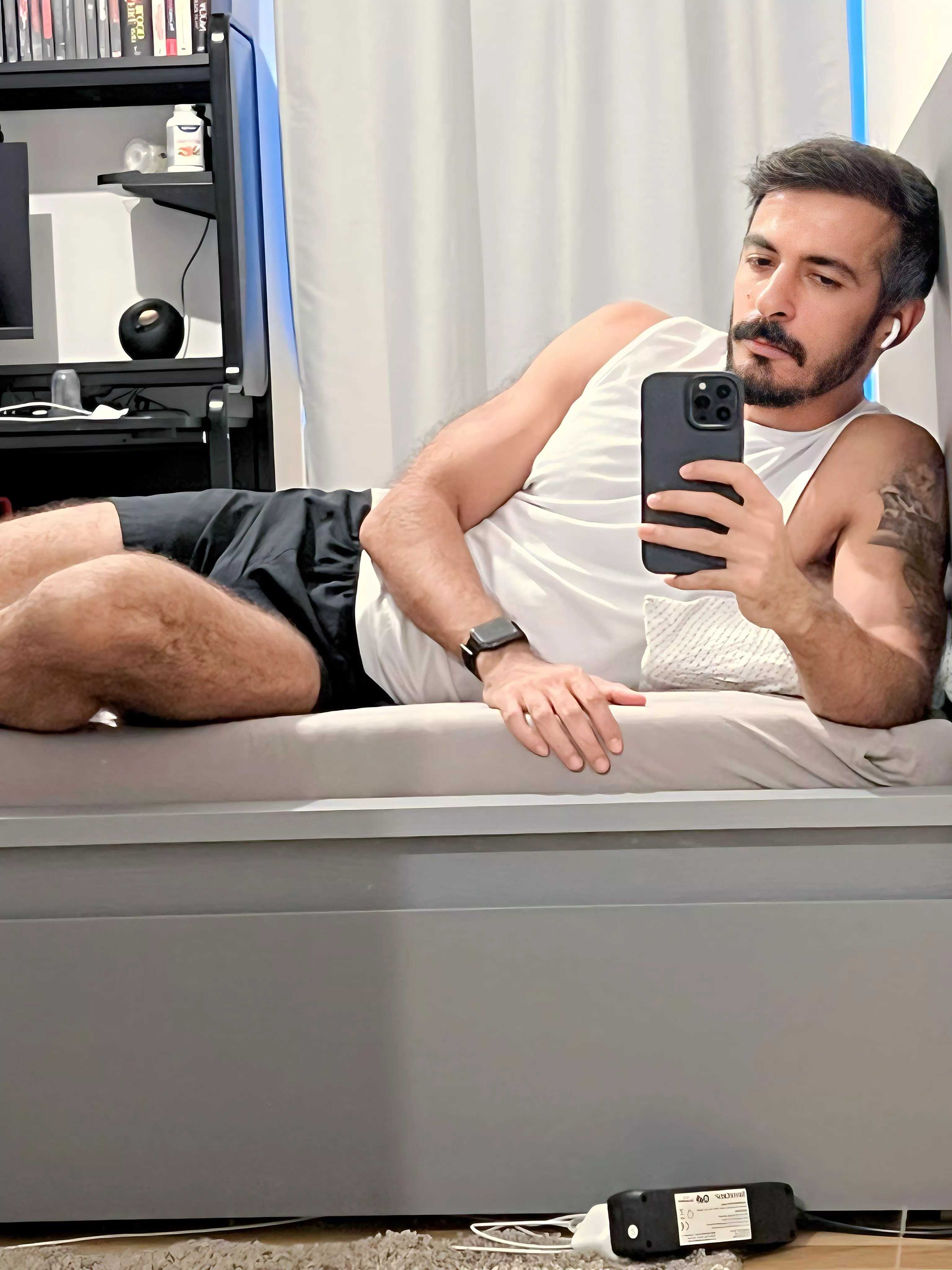 So tired after cleaning the whole flat but so worth it. 😌 posted by hakikigulyabani