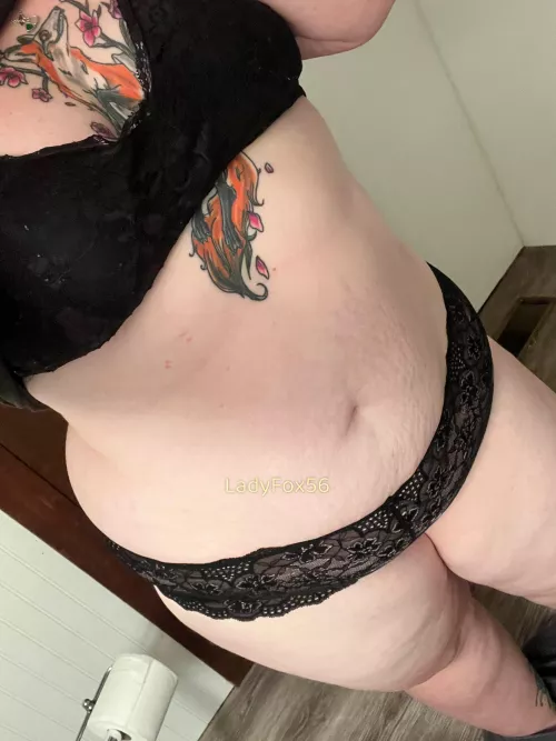 Thick thighs hypnotize by LadyFox56