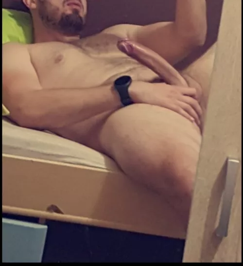 Upvote if you I'm bigger than your bf by johnnyjjj2