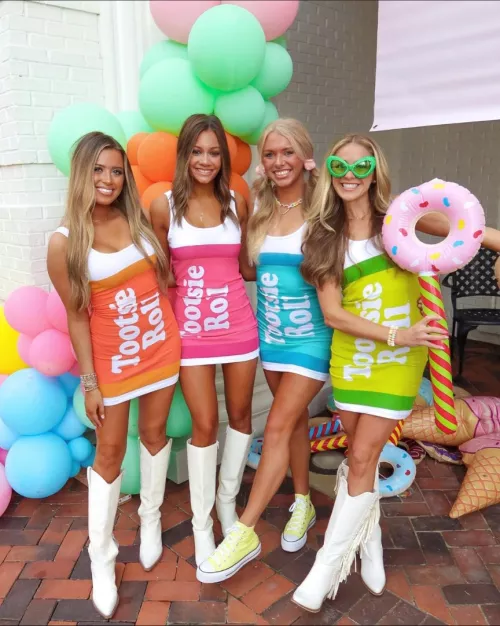 Which snacc? by angizni