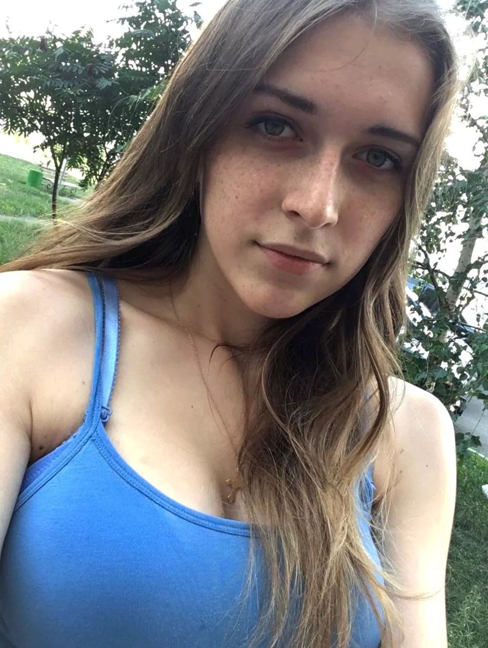 your favorite freckled 20 year old posted by bustlingMelon72