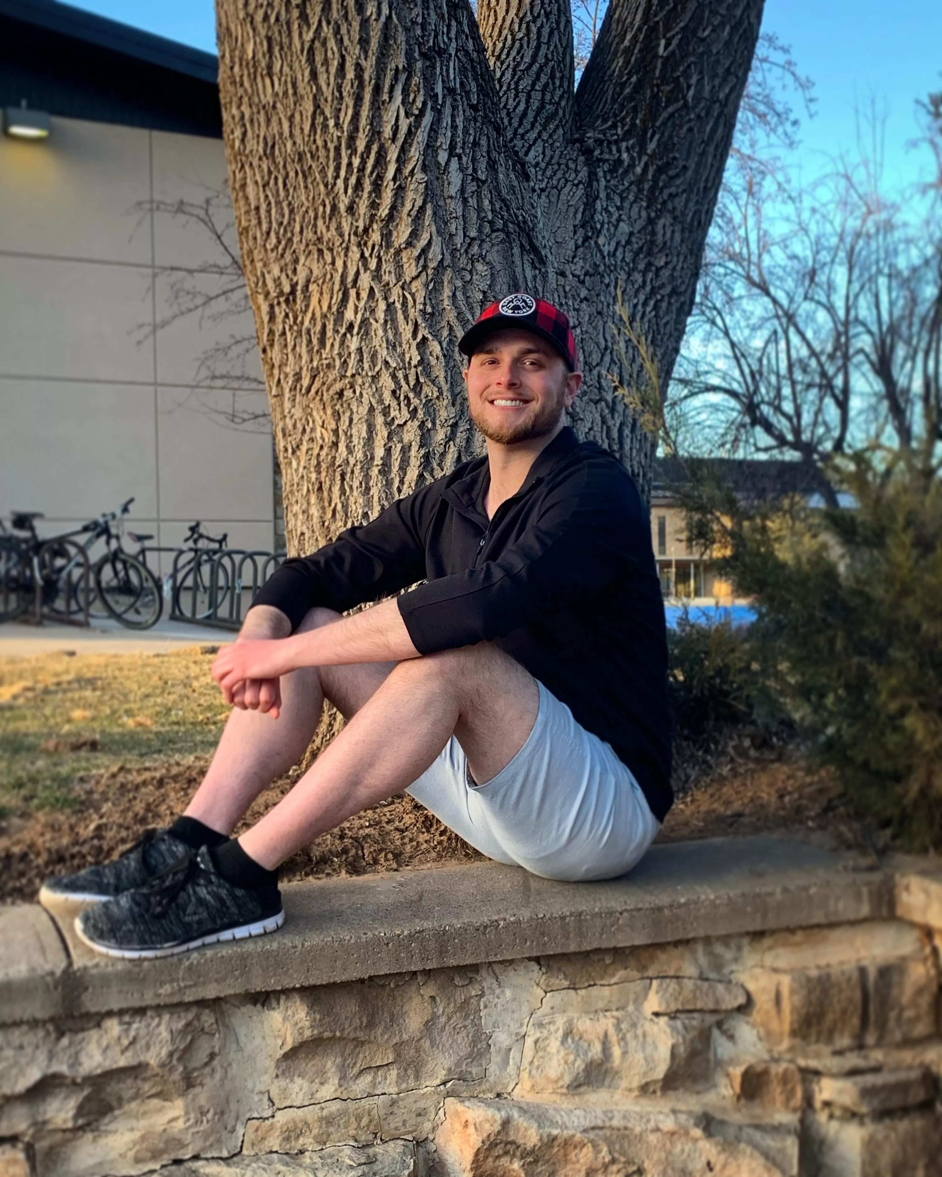 [34] Any other old fashioned gays out there? 🙃 Divorced two years now and fascinated by how hookup culture seems to be the default! posted by Wandering_Zen