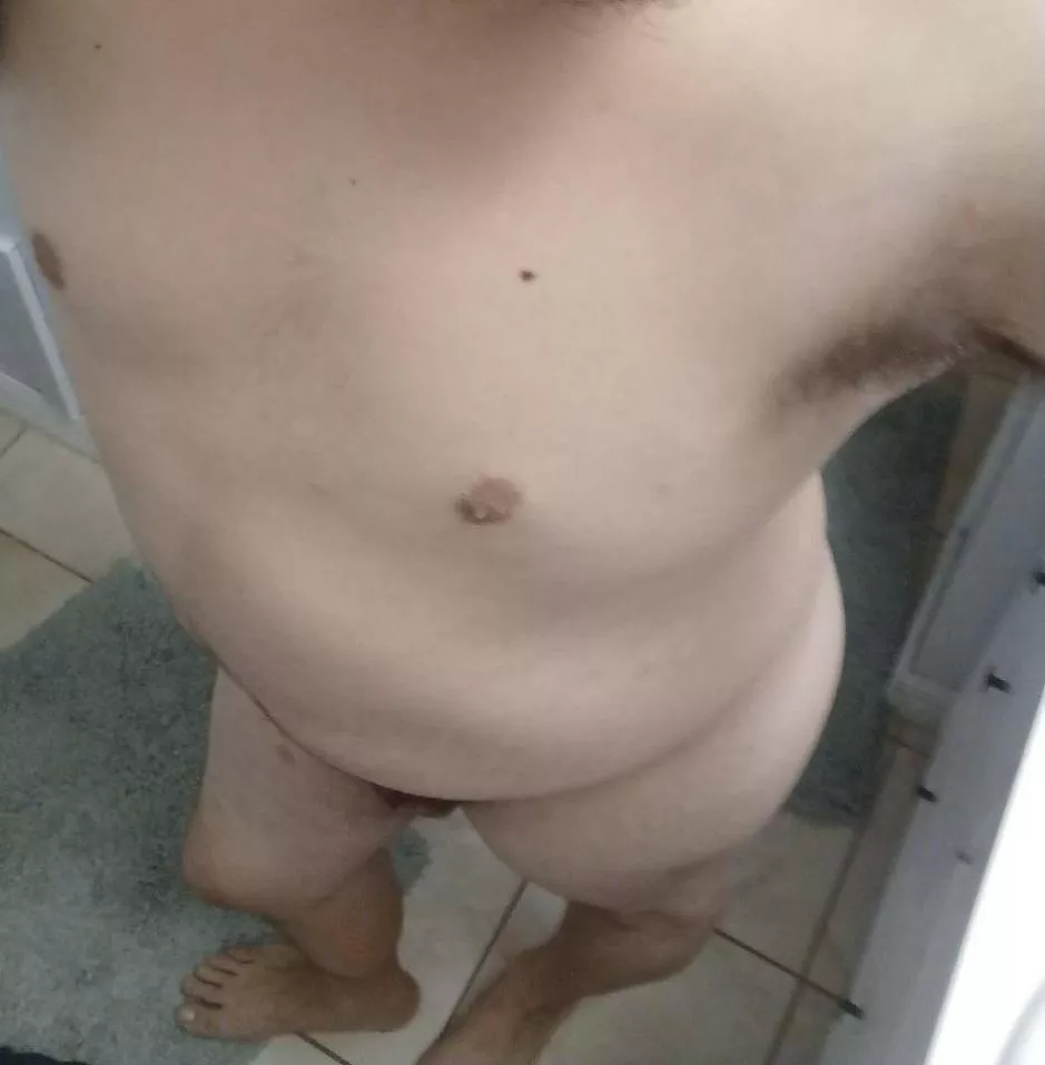 Anyone wanna see me suck something rn I have no access to dick rn :( posted by One_Serve_1812