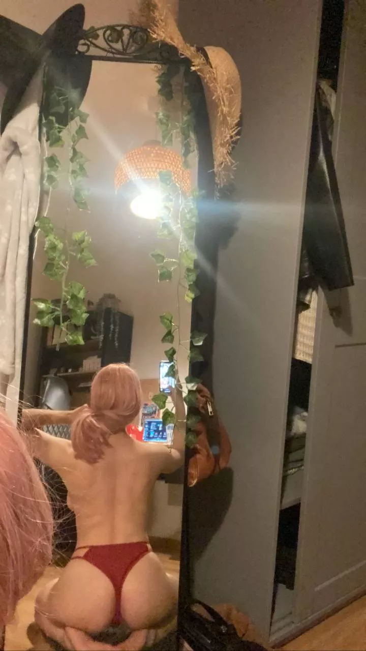 Can you hold my hair while I give you a blowjob? 😅 posted by WoriedNeat