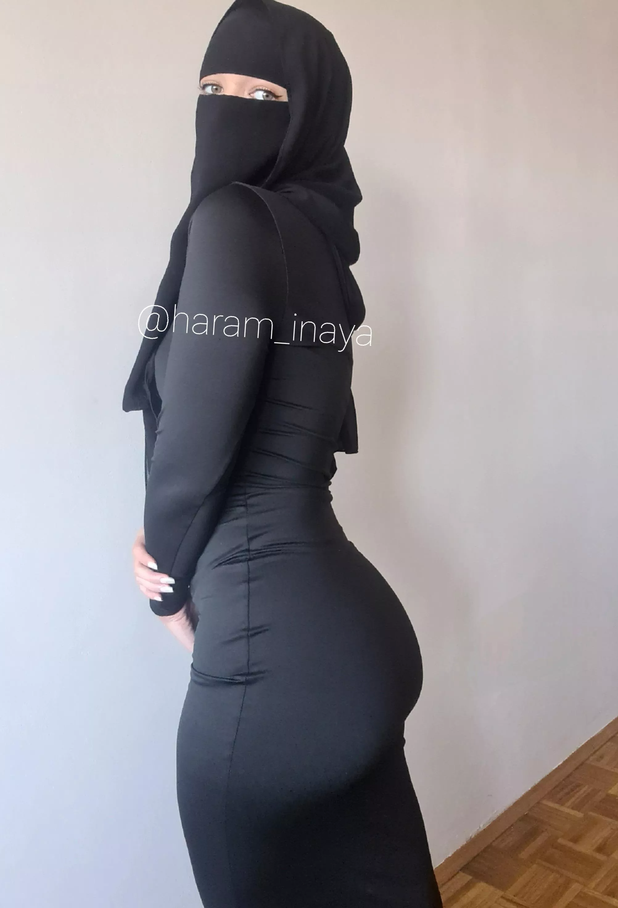 Covered but sexy! posted by Haram_Inaya
