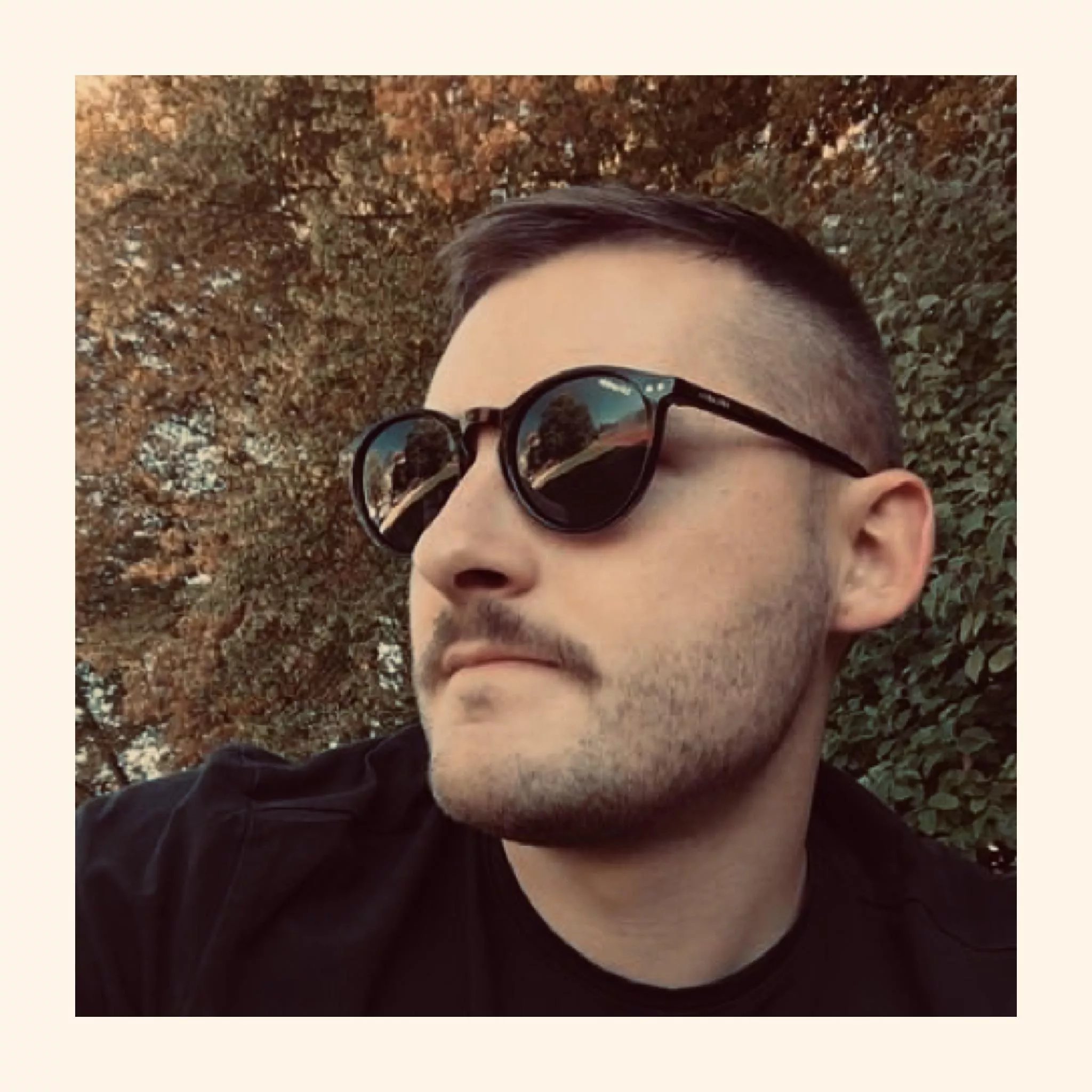 Cute uncut otter waiting for you posted by rorokoko12