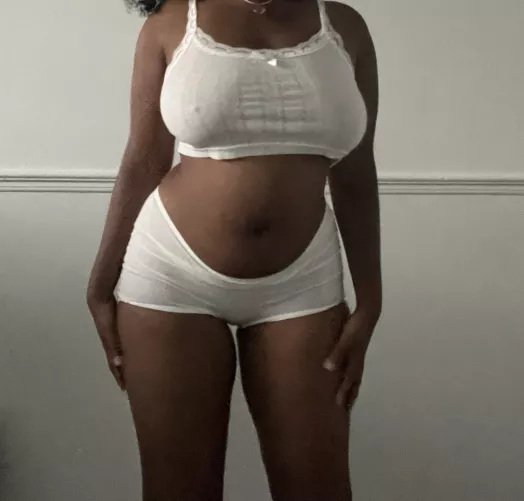 Does anyone want to play with me? by Curvycutie18