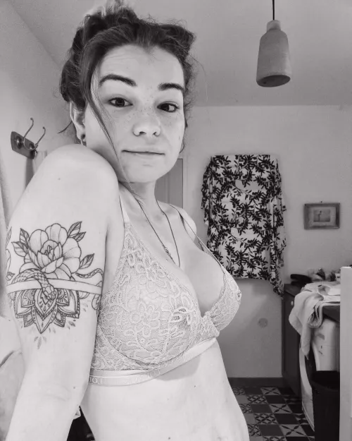 Guess my bra size by ninou11996