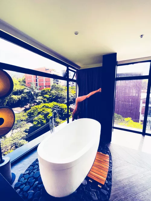 Handstand in Colombia by ulixeshaus