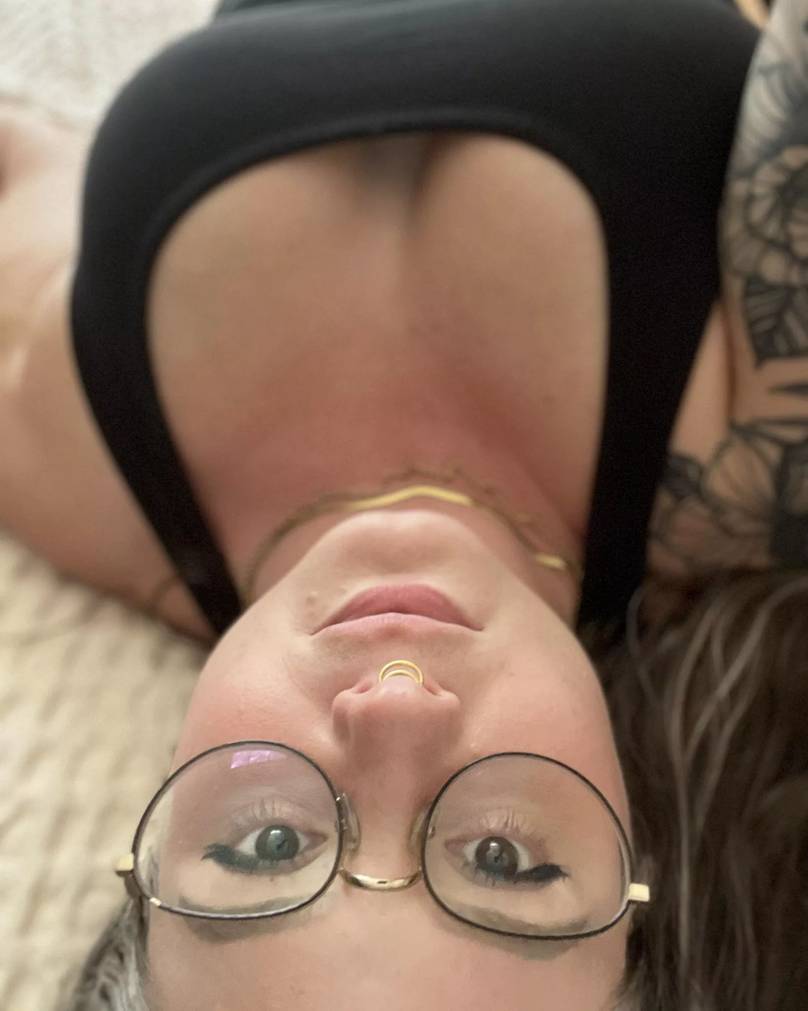 I'll keep my glasses on while you slide between my tits posted by BillieBloom