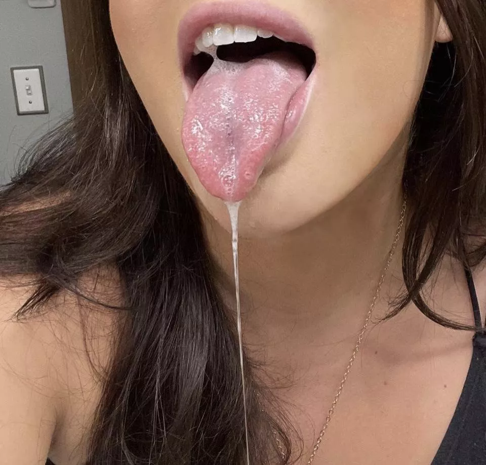 My mouth is sloppy and waiting…41F OC posted by Difficult-Praline214