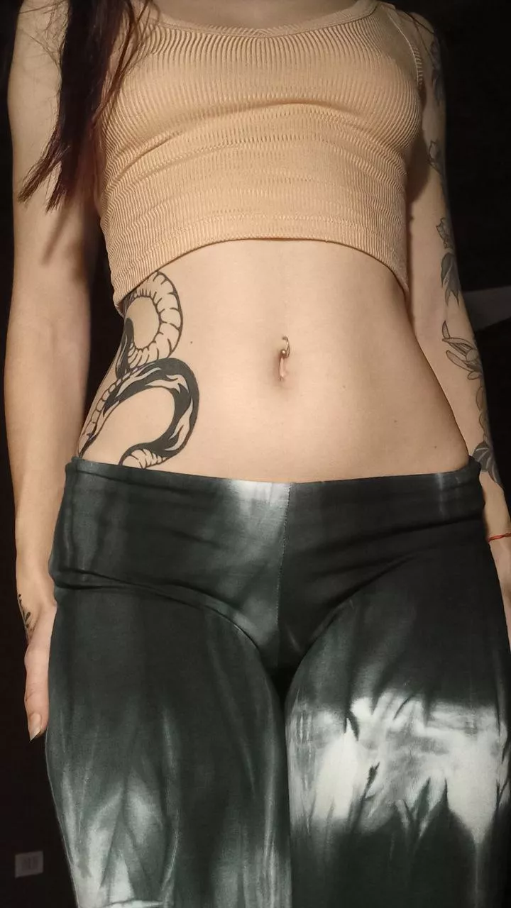 new crop top is a litt bit see throug 🙈 posted by WeedHannah22