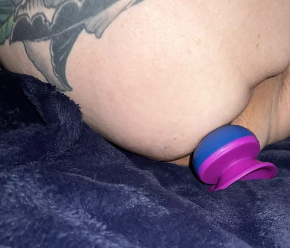 She likes it when my ass is ready for her by ocbiwife