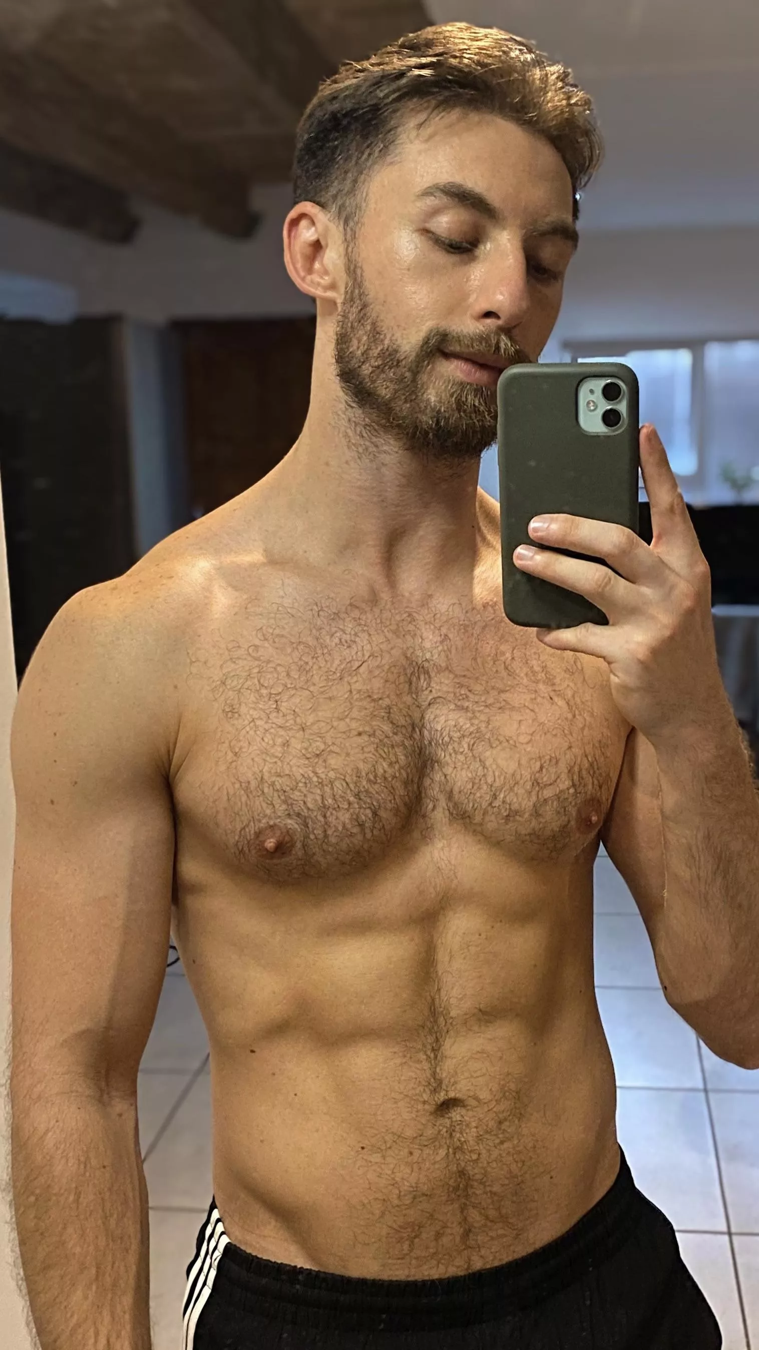 Should I bring back the beard? 🤔 posted by theD0n_1