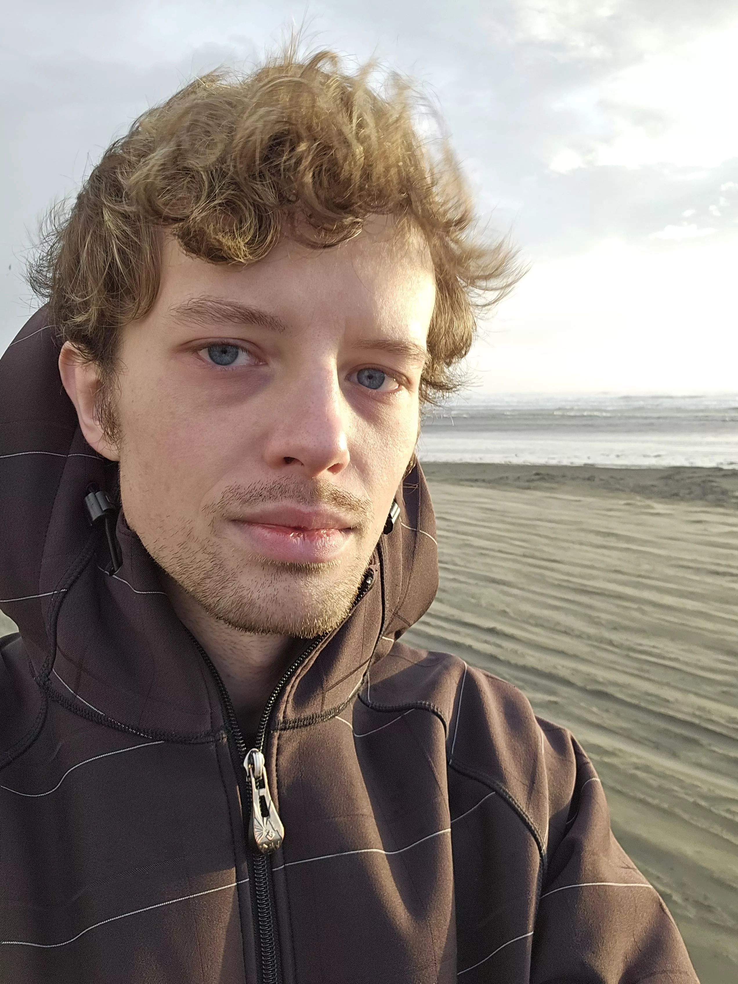 Windy at the ocean posted by FreeWarrior1