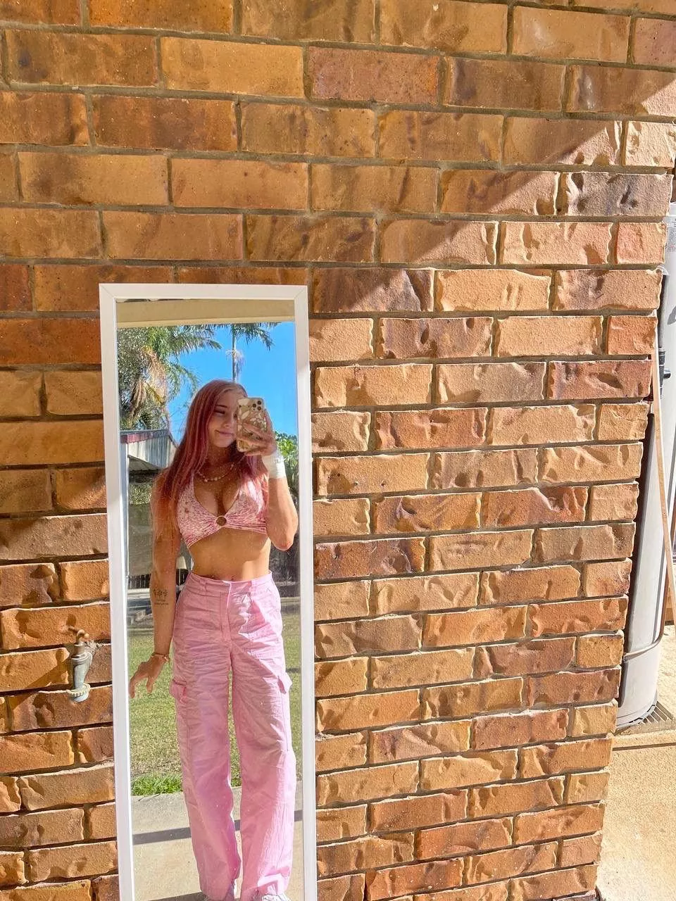 working on these abs...[F] posted by deathcloned