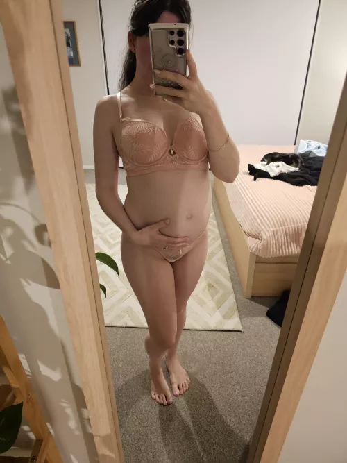 Come suck my mommy milkers by Allysnow_xo