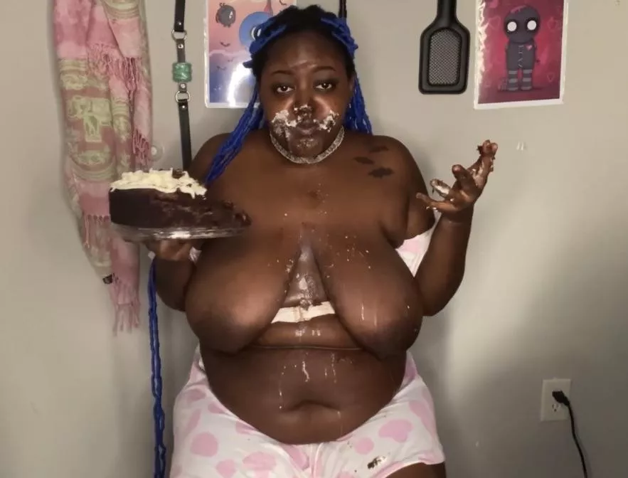 do you think i finished this whole cake? 🐮 posted by moonbaby7737