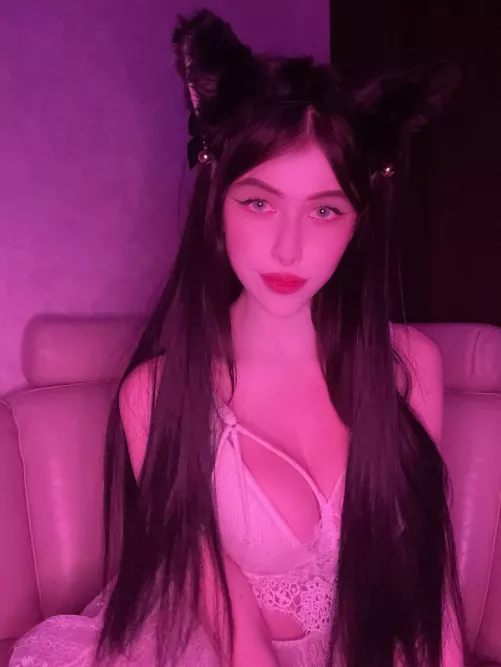 F18 naughty cat :3 by BillieLens