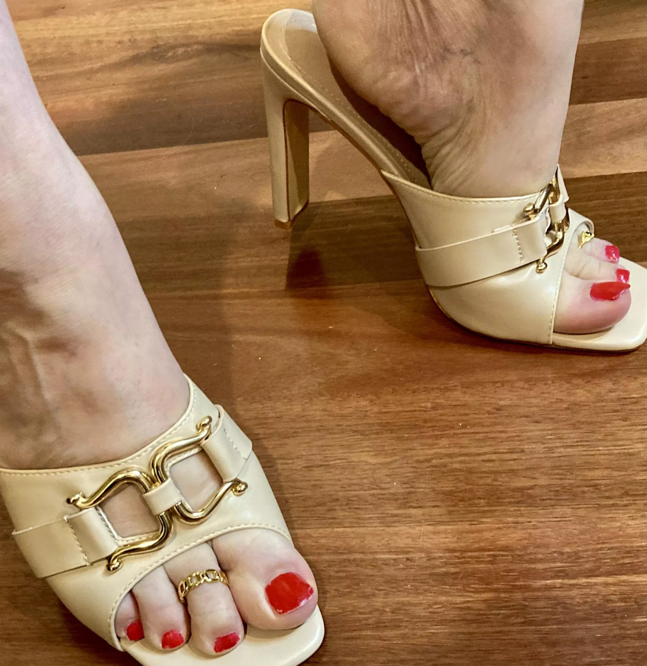 Heels on and ready to go posted by madamkathy