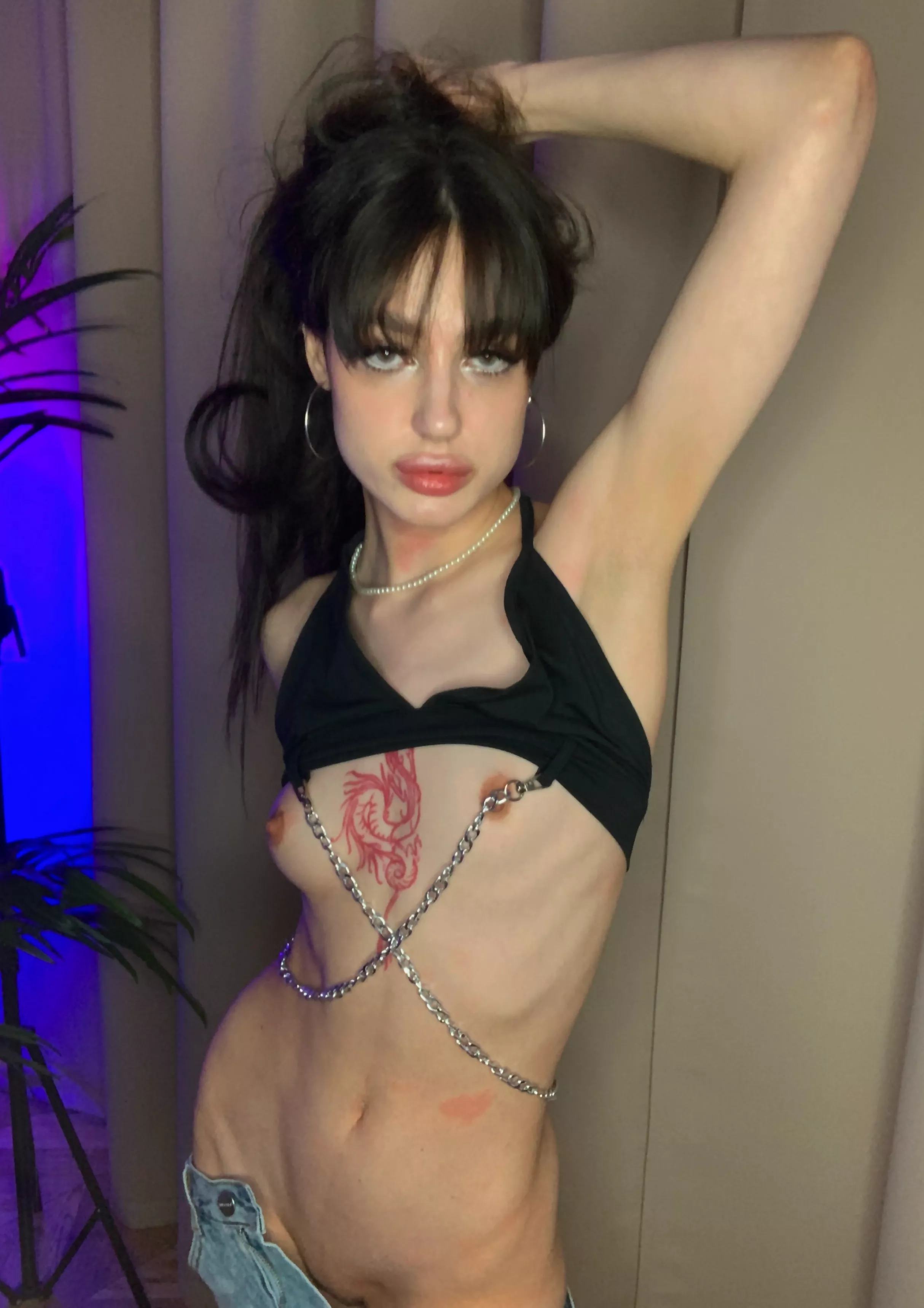 I hope you like naughty girls. posted by Truecrochet184