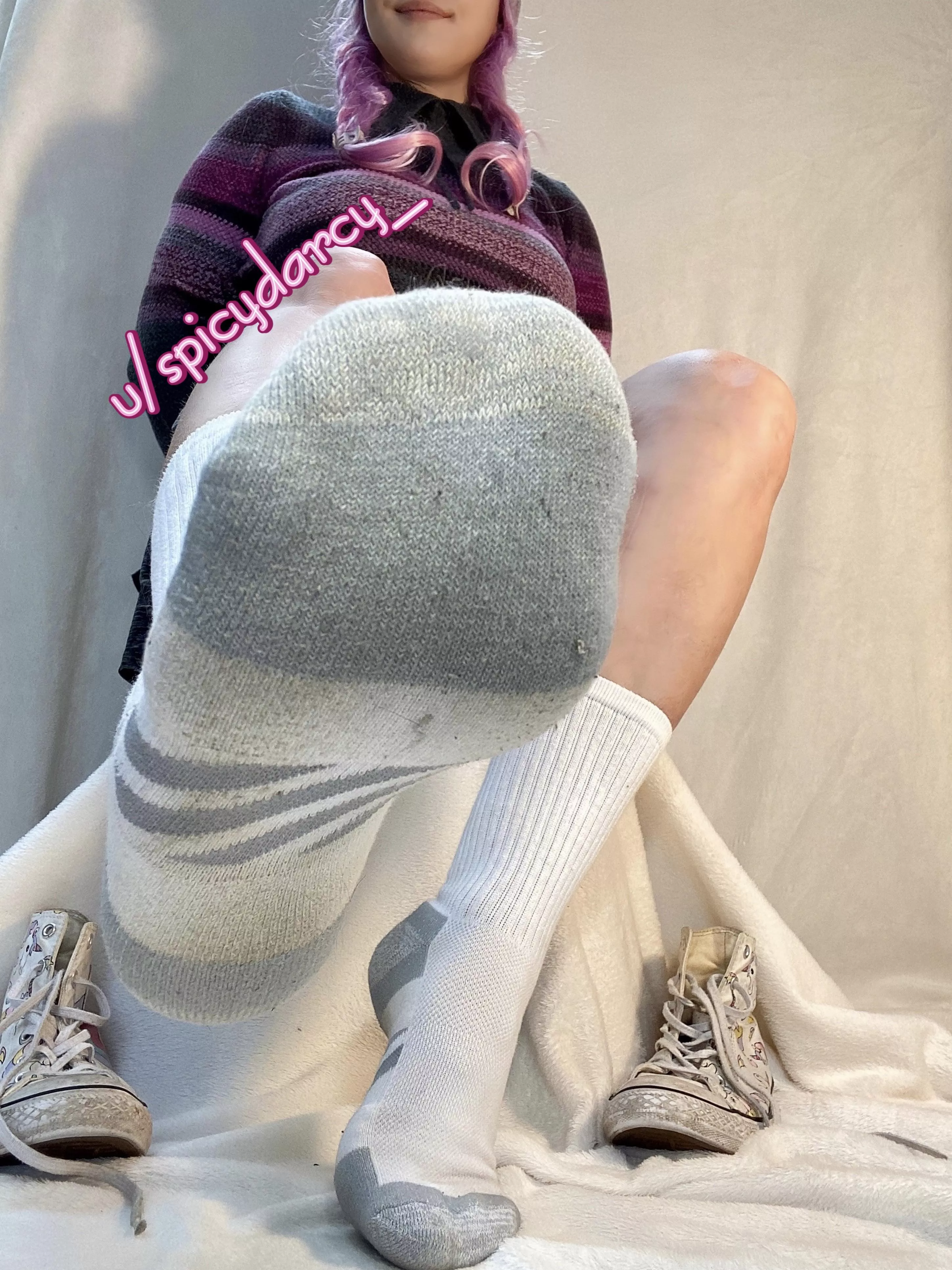 I wanna place them on your face posted by Spicydarcy_