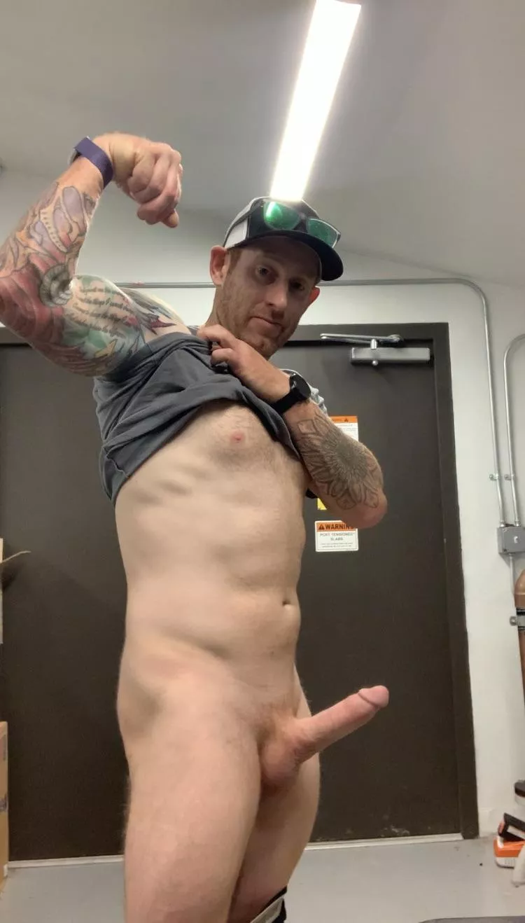 (M) took a little break, but I’m back. Looking for a new workout partner, any of you ladies up for it. Let me know posted by Crossfit_ginger