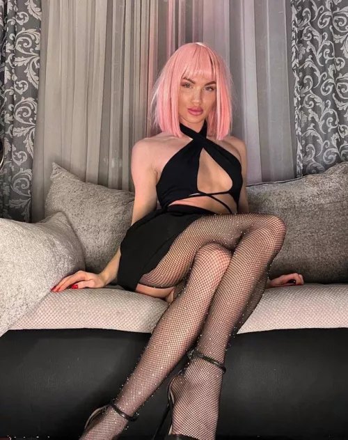 Office trouble: what do you think of this combo by ScarcityUnable4447