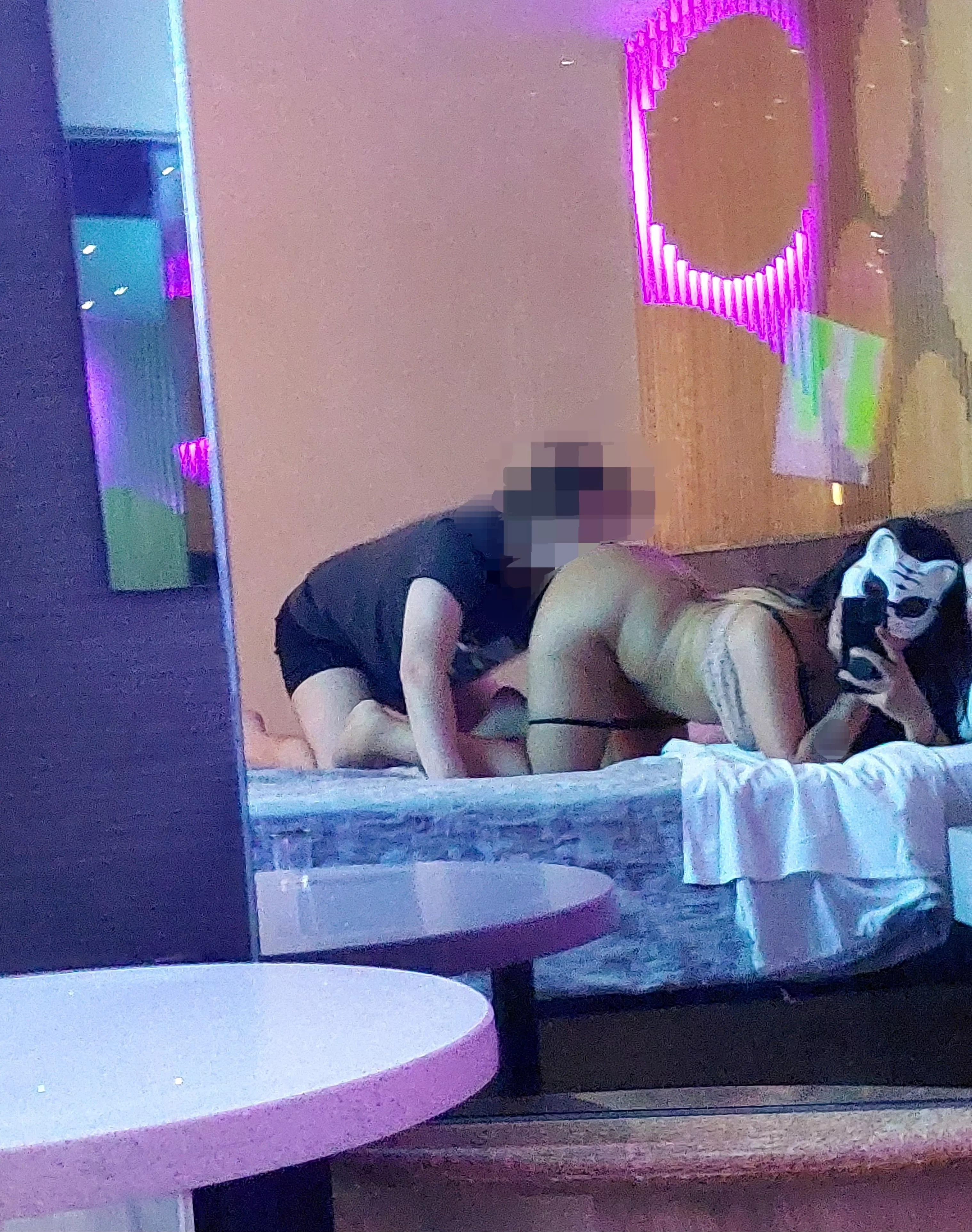 Who likes to eat ass? posted by DreamBunny69