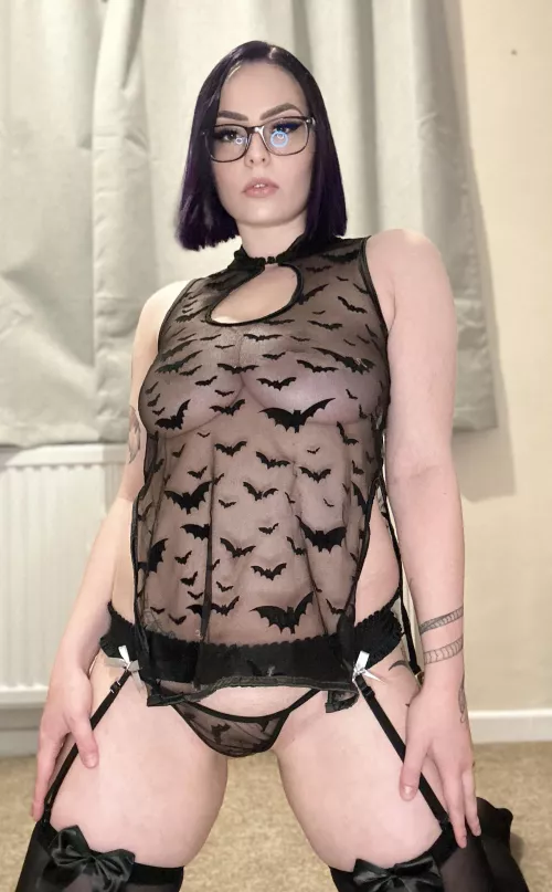 Would you fuck a girl you met on Reddit? by veronicavxn