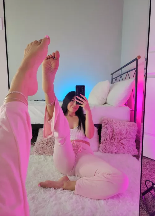 Would you smell my feet or suck my toes? 👀 by cookiesbby