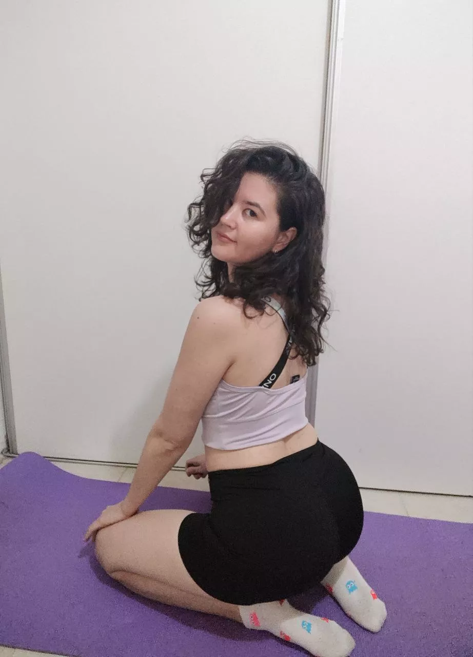 Yes, this is where your yoga fantasy begins. posted by Leletaa