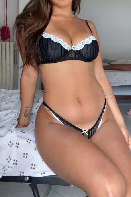 You can see the types of bottoms I usually wear to the beach. (F) posted by Samxdays