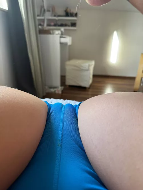 A lickable camel toe by Rosie_CA