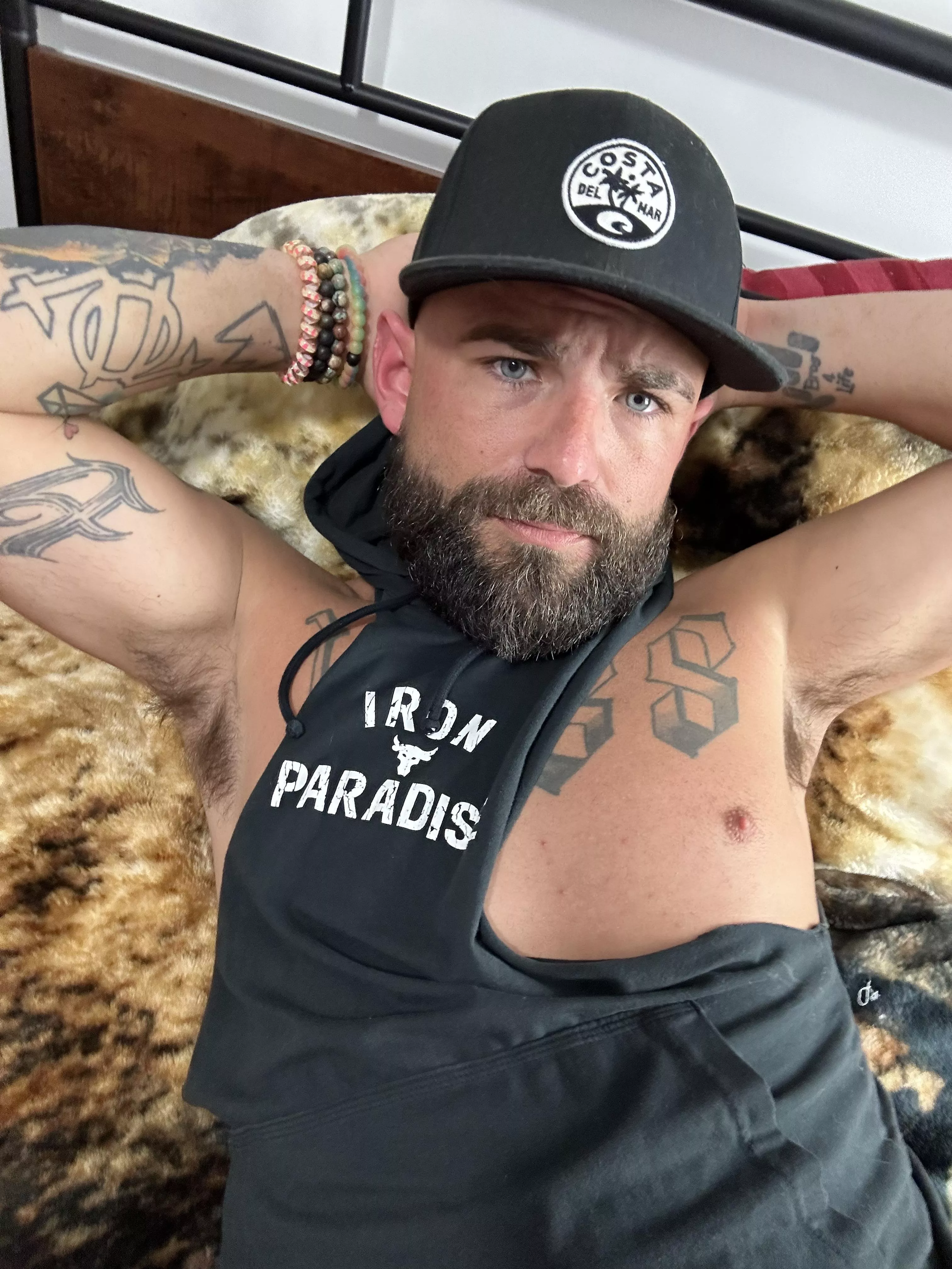 Catching vibes, not feelings... or am I? posted by sexypantsa_