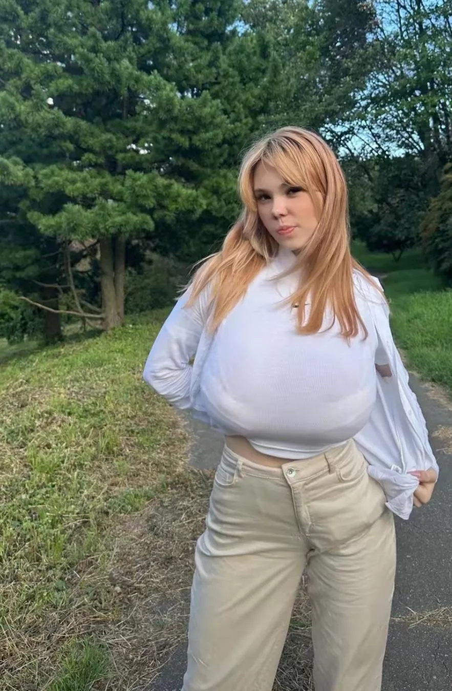 Daaammmmm posted by Bobbyloveboobss