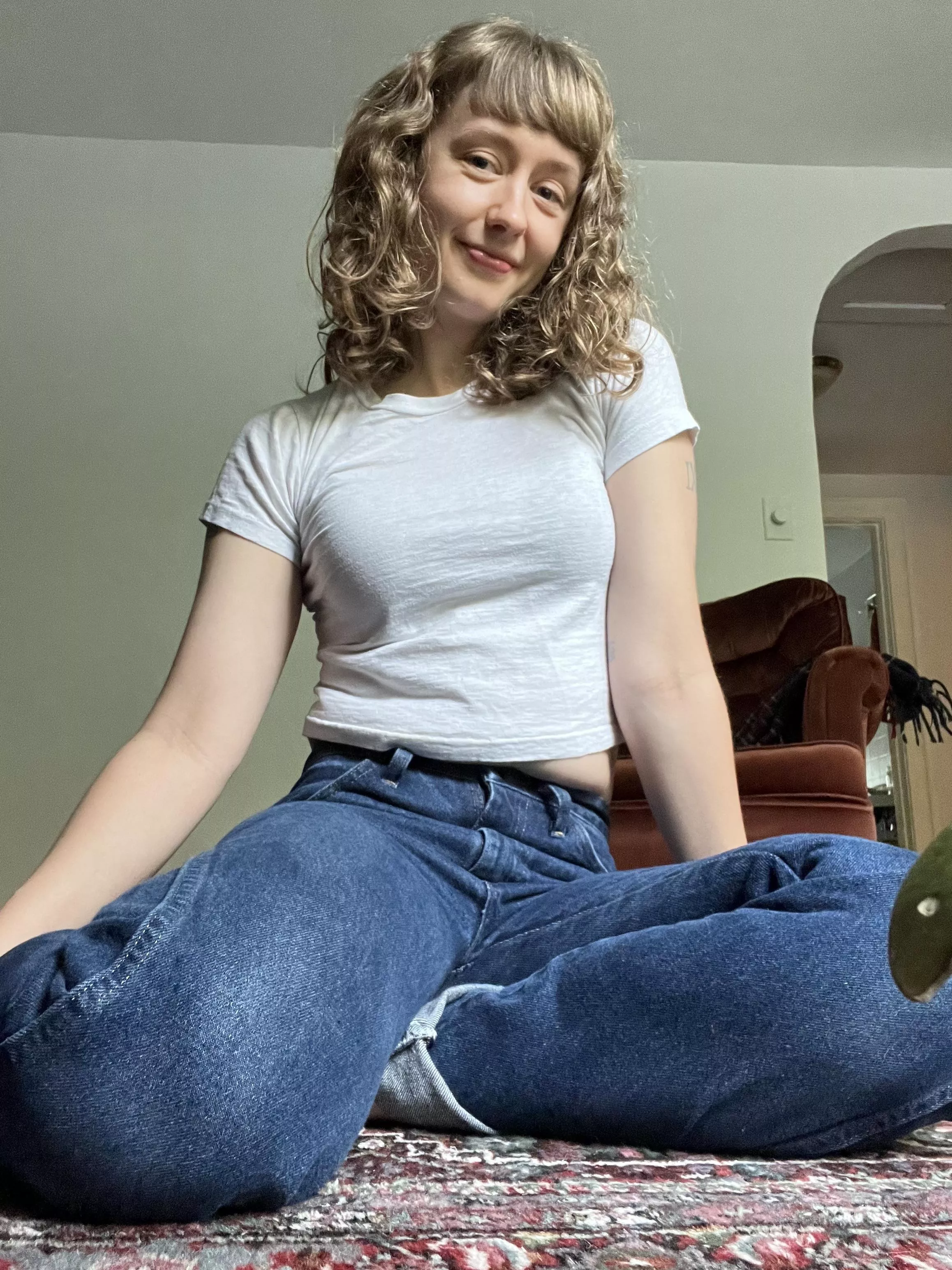 Felt cute in my jeans and white t-shirt [F] posted by eternaldarkness12