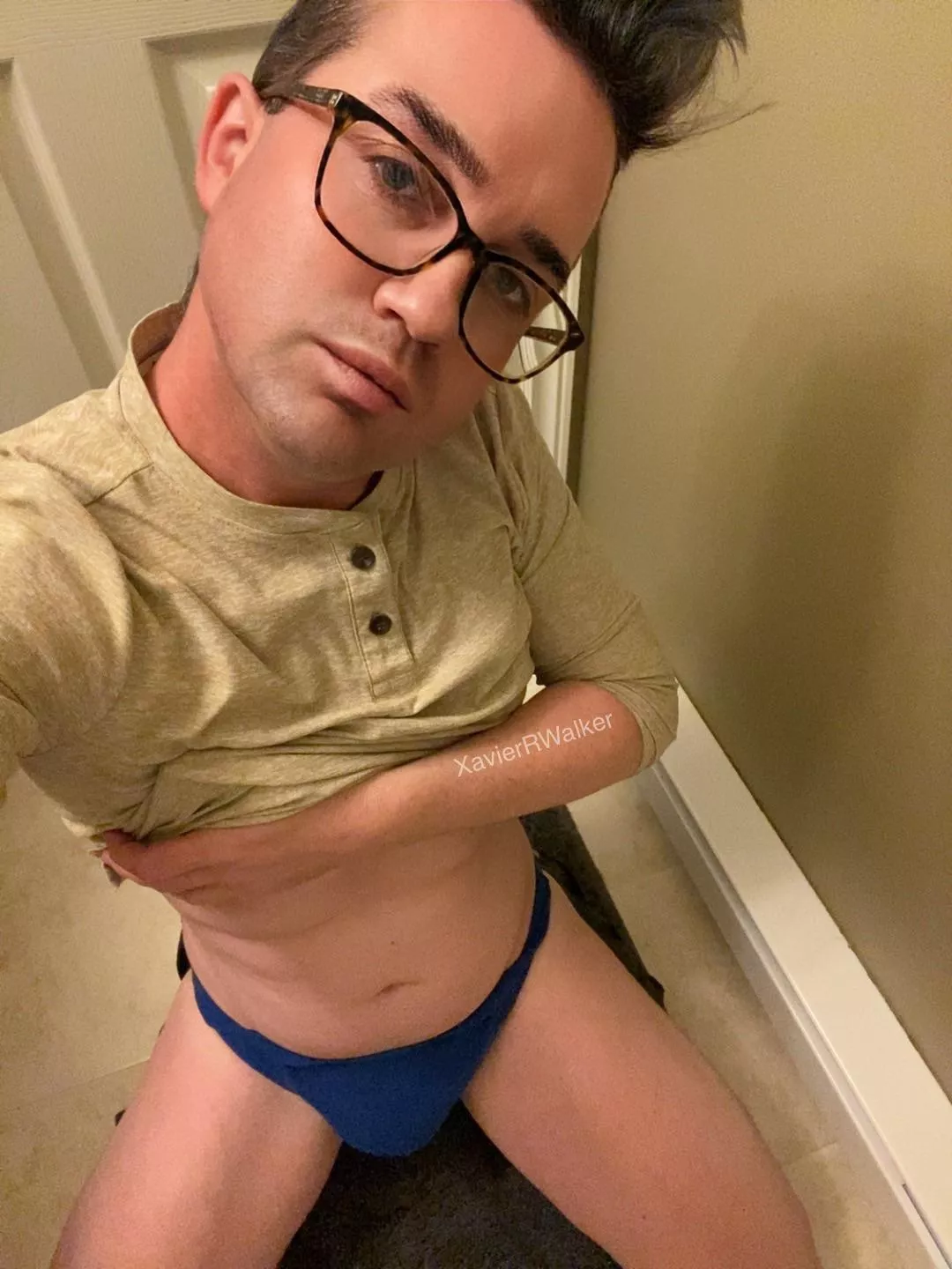 Friends didn’t know I was wearing my jockstrap the entire time we had lunch 😂 posted by XavierRWalker